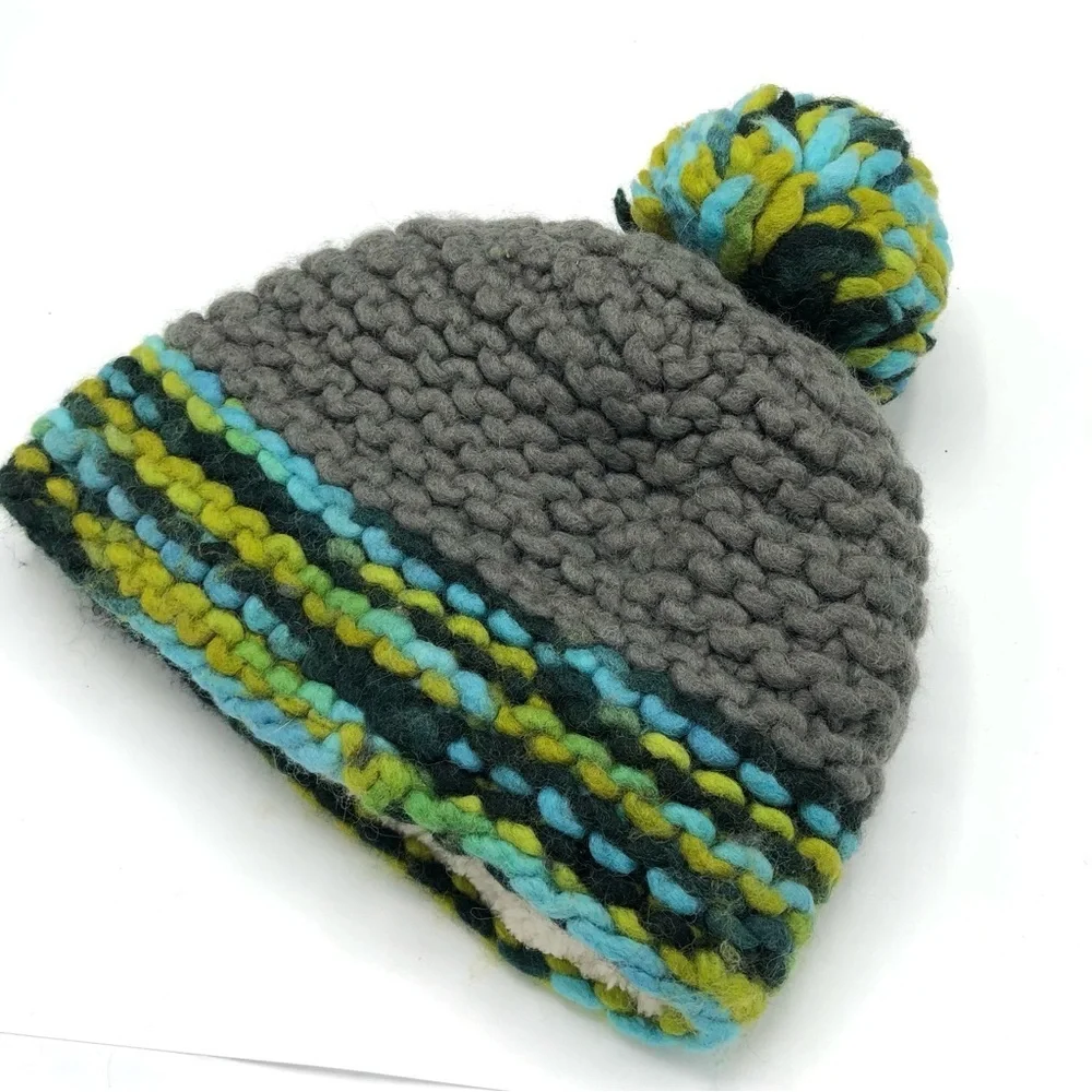 MOSHIKI Beanie Hat Pom Pom Knit Wool Made in Nepal Lined Warm Winter Women Snow